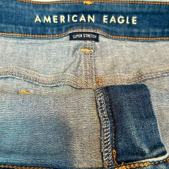 American Eagle Distressed Denim Mini Skirt Size 20 - Picture 4 of 9